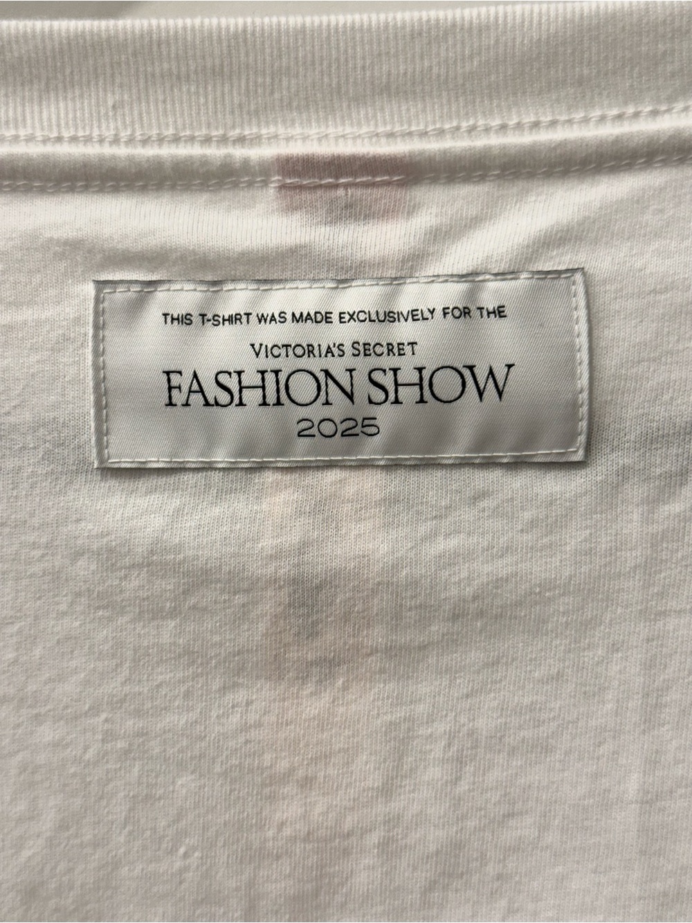 Victoria's Secret ICON (Exclusive VS fashion 2025) - Picture 3 of 5